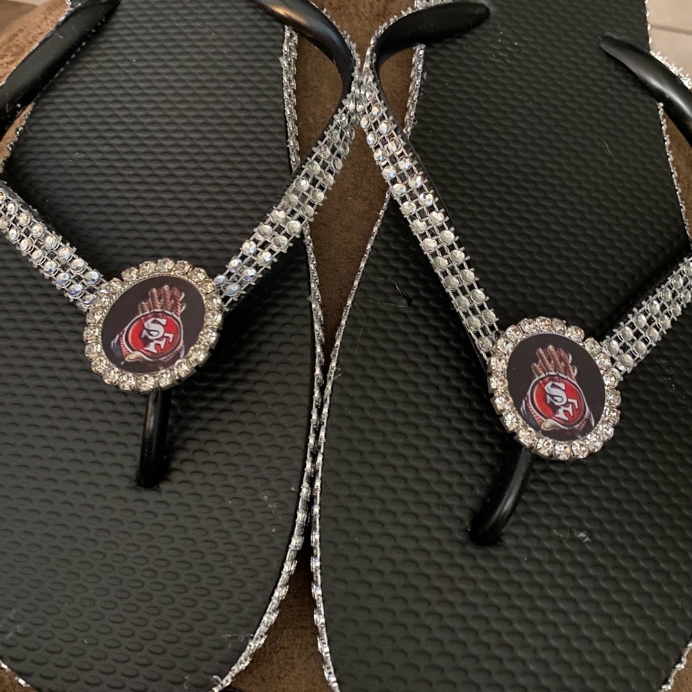 San Francisco 49ers sandals